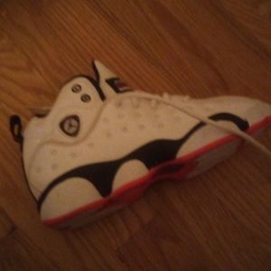 3.5y Jordans duo color black and white